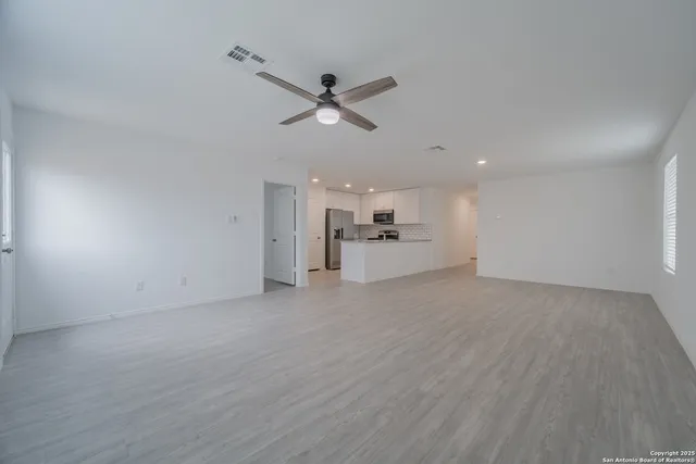 $1,800 | 2737 Green Finch, New Braunfels, TX 78130