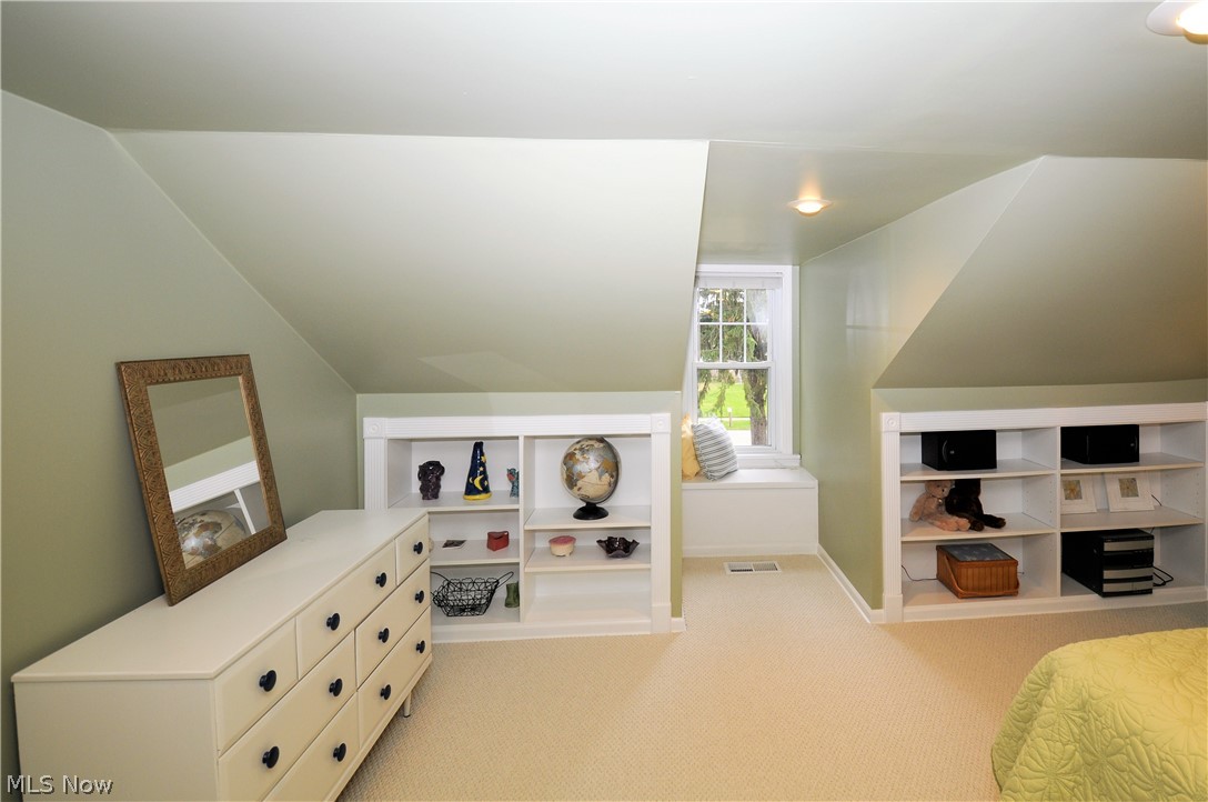 19264 Drake Road Strongsville, OH 44149 - Photo 24 of 33 Gallery Image 24
