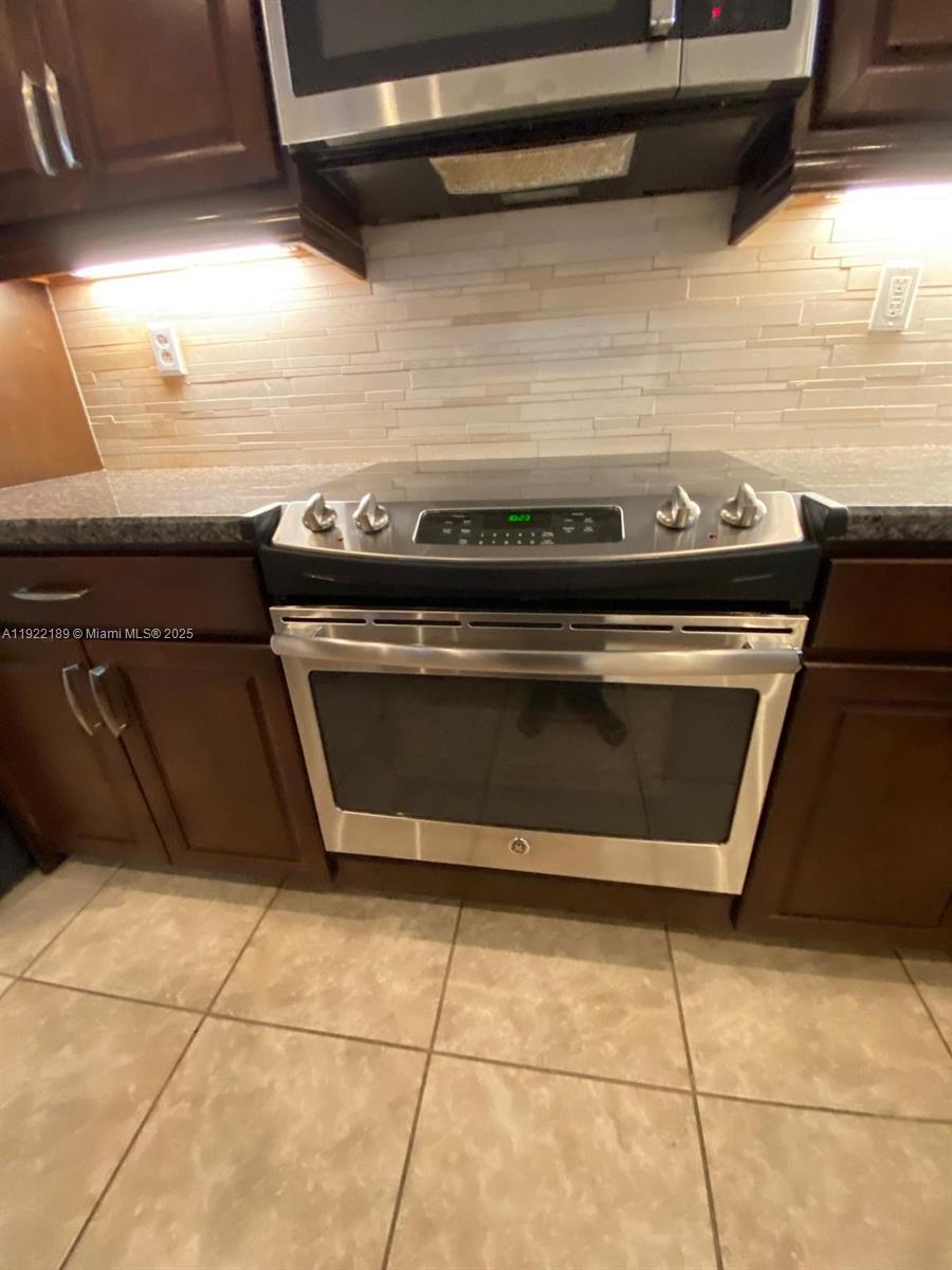 9823 West 34th Lane, Unit 9823 Hialeah, FL 33018 - Photo 13 of 61