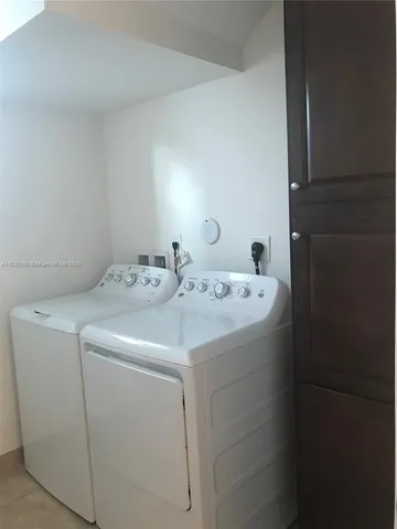 $4,000 | 9823 West 34th Lane, Unit 9823, Hialeah, FL 33018