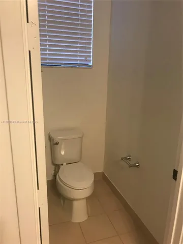 $4,000 | 9823 West 34th Lane, Unit 9823, Hialeah, FL 33018