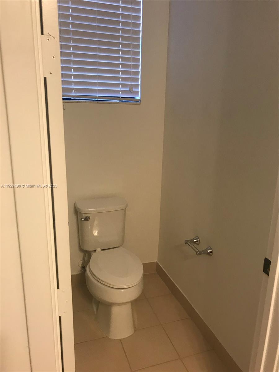 9823 West 34th Lane, Unit 9823 Hialeah, FL 33018 - Photo 19 of 61