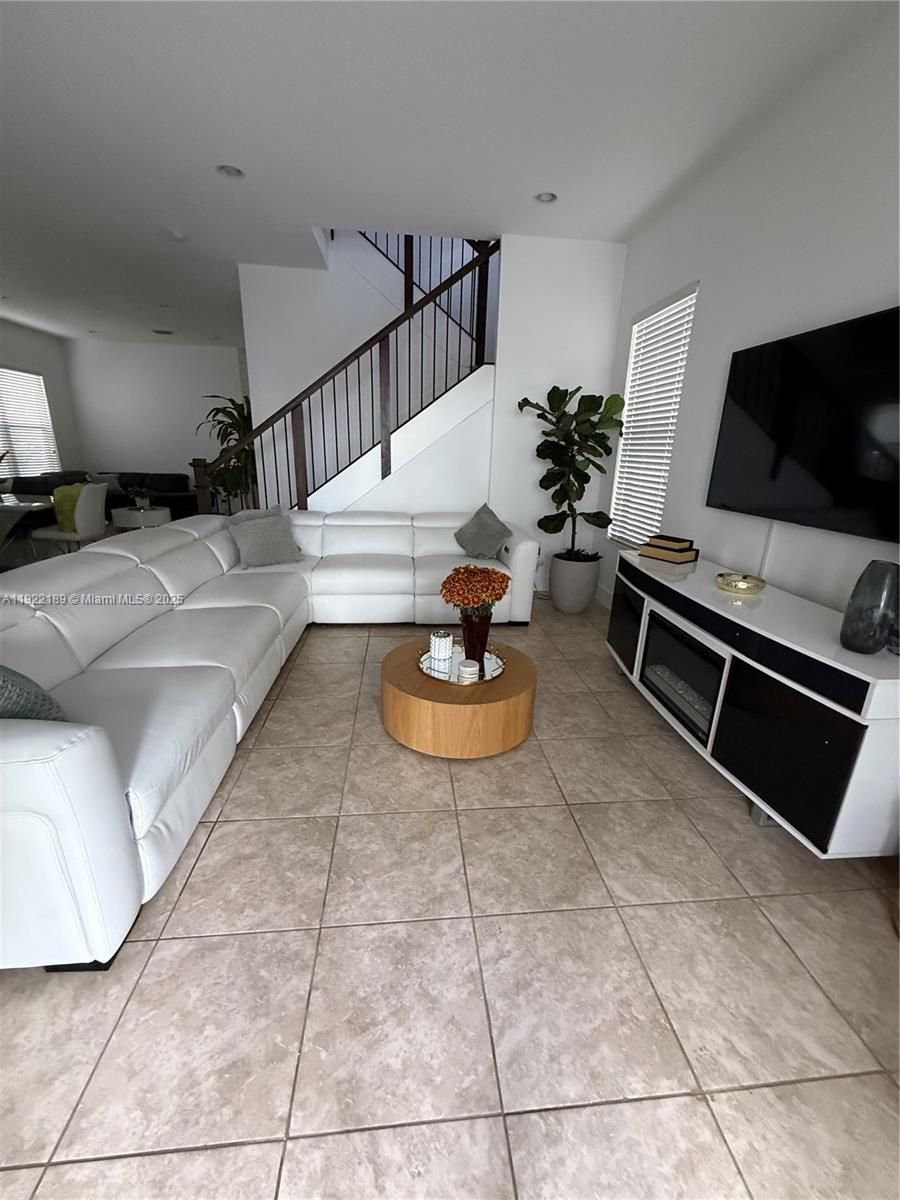 9823 West 34th Lane, Unit 9823 Hialeah, FL 33018 - Photo 23 of 61