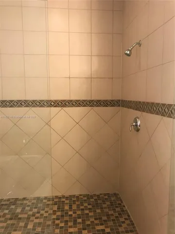 $4,000 | 9823 West 34th Lane, Unit 9823, Hialeah, FL 33018