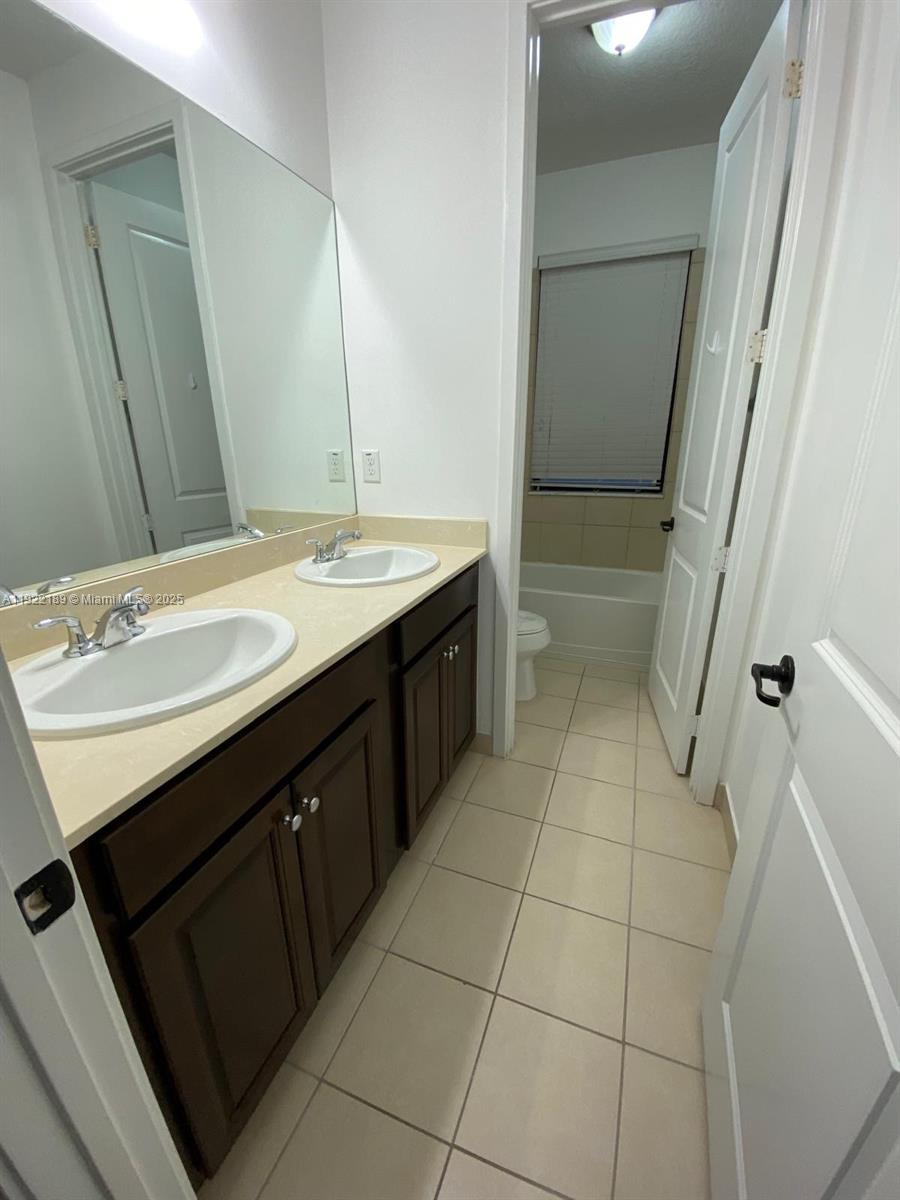 9823 West 34th Lane, Unit 9823 Hialeah, FL 33018 - Photo 40 of 61