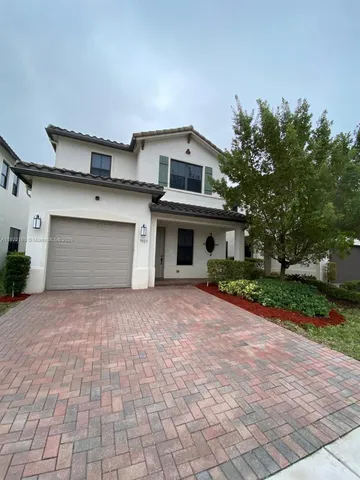 $4,000 | 9823 West 34th Lane, Unit 9823, Hialeah, FL 33018