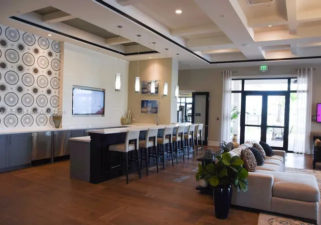 $4,000 | 9823 West 34th Lane, Unit 9823, Hialeah, FL 33018