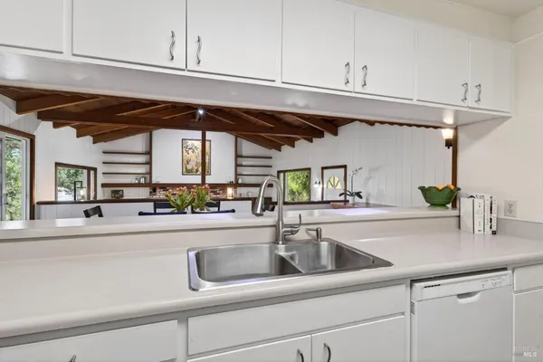 $2,500,000 | 2348 Mill Creek Lane, Healdsburg, CA 95448