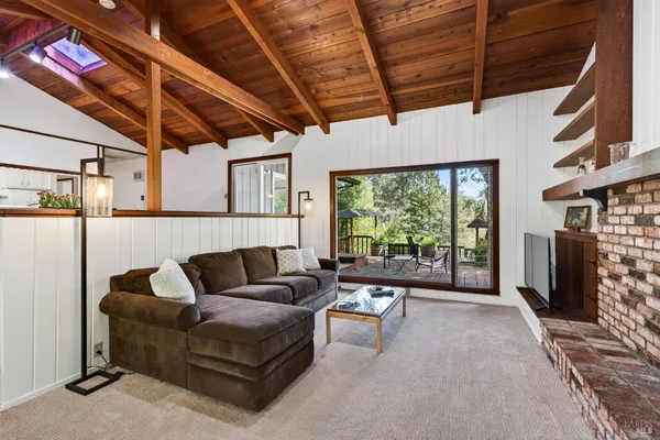 $2,500,000 | 2348 Mill Creek Lane, Healdsburg, CA 95448
