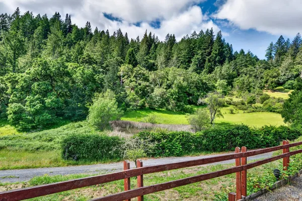 $2,500,000 | 2348 Mill Creek Lane, Healdsburg, CA 95448