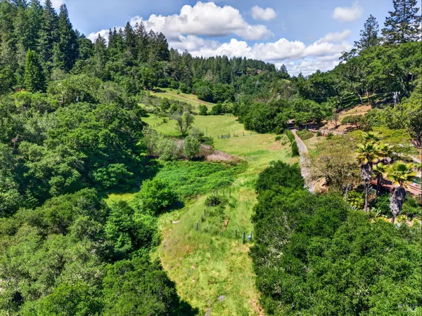 $2,500,000 | 2348 Mill Creek Lane, Healdsburg, CA 95448