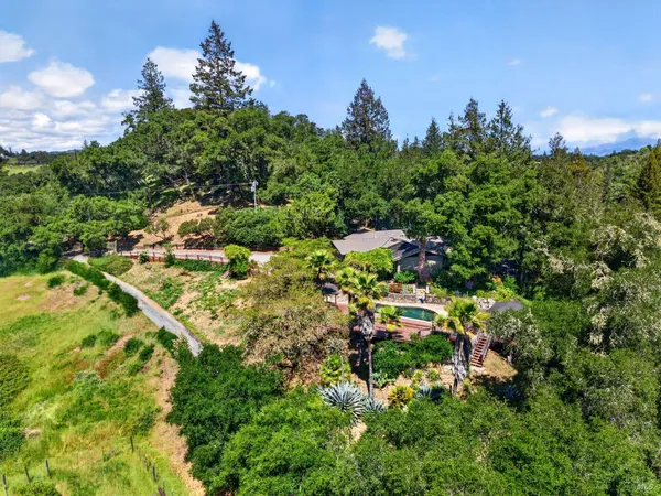 $2,500,000 | 2348 Mill Creek Lane, Healdsburg, CA 95448