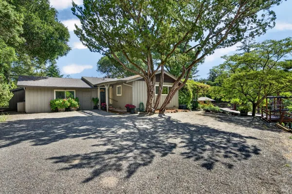 $2,500,000 | 2348 Mill Creek Lane, Healdsburg, CA 95448