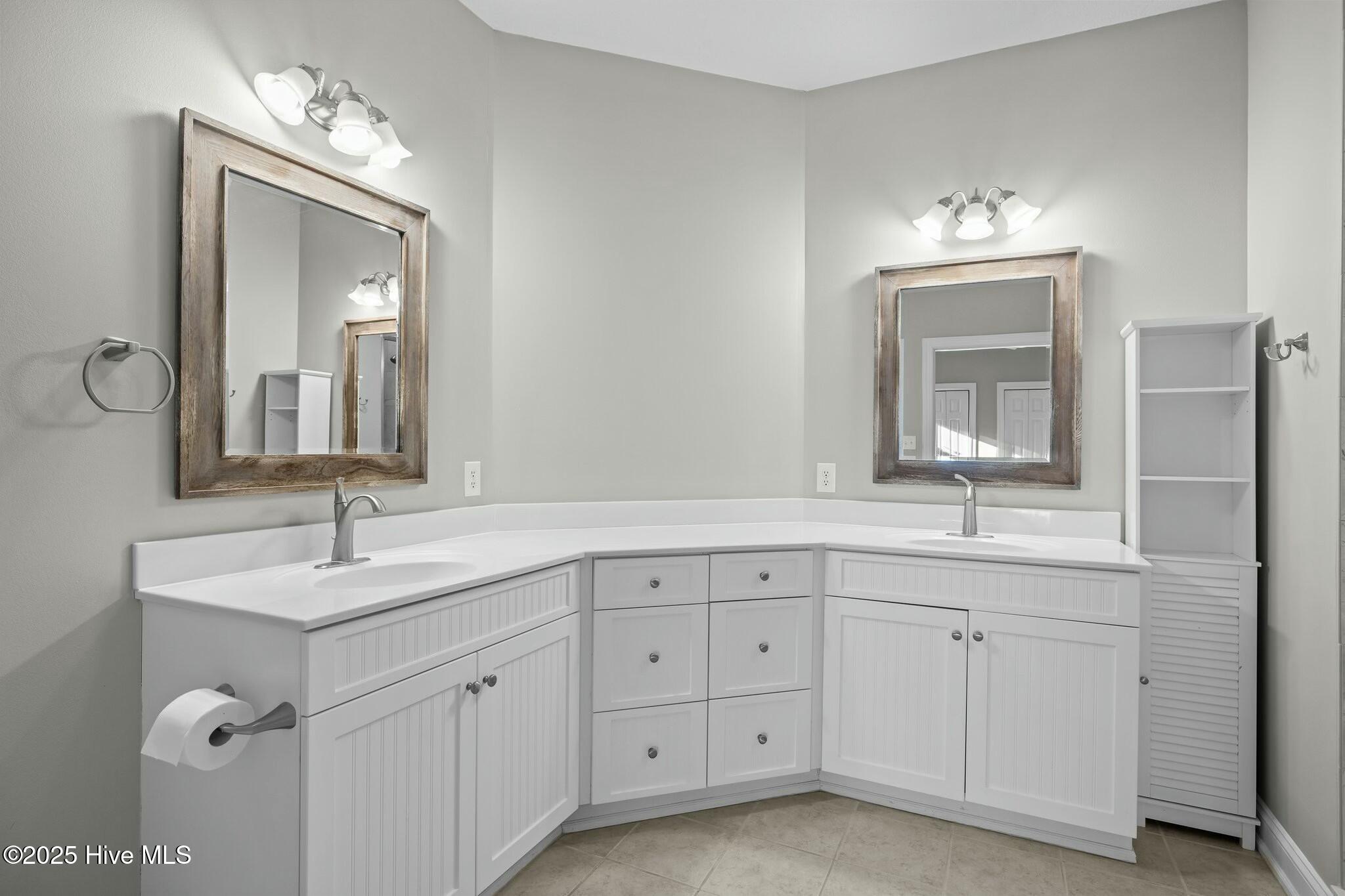 200 Lighthouse Lane, Unit B1 Cedar Point, NC 28584 - Photo 21 of 42 Master Bath