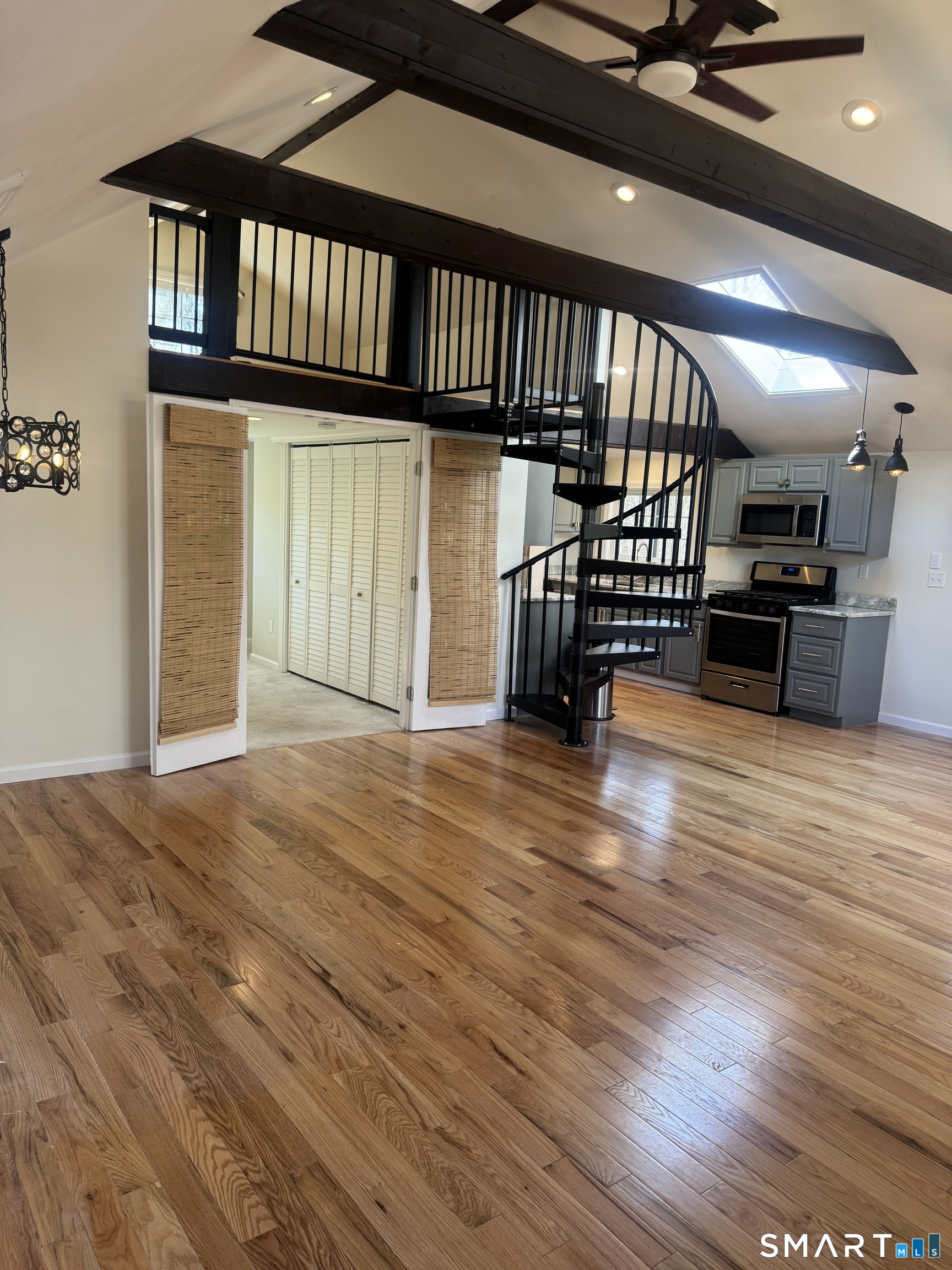 287 Durham Road Madison, CT 06443 - Photo 5 of 22