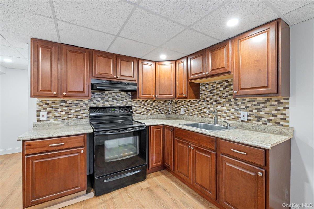 13 Colonial Lane Bellport, NY 11713 - Photo 38 of 39