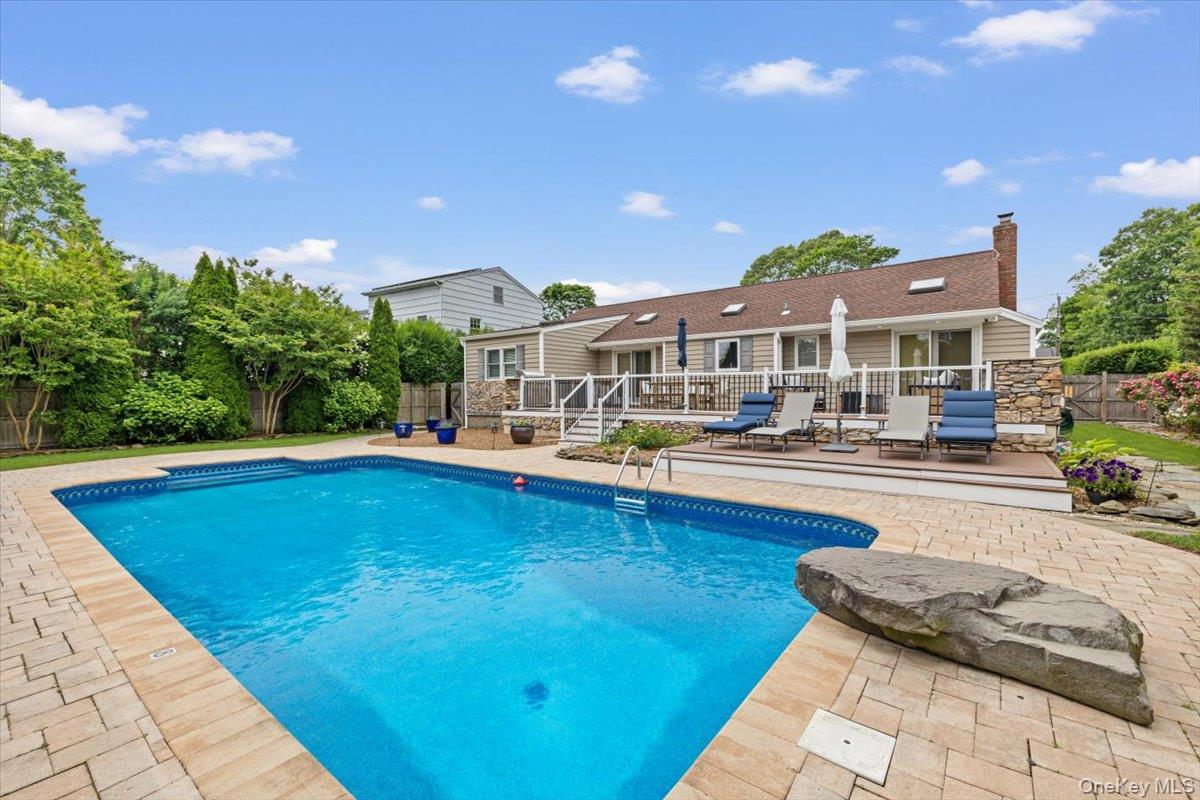 13 Colonial Lane Bellport, NY 11713 - Photo 5 of 34