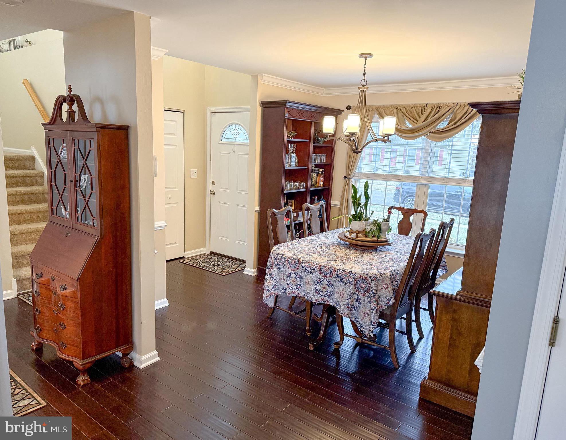 121 Chestnut Drive Elkton, MD 21921 - Photo 4 of 20 a dining room with furniture and window