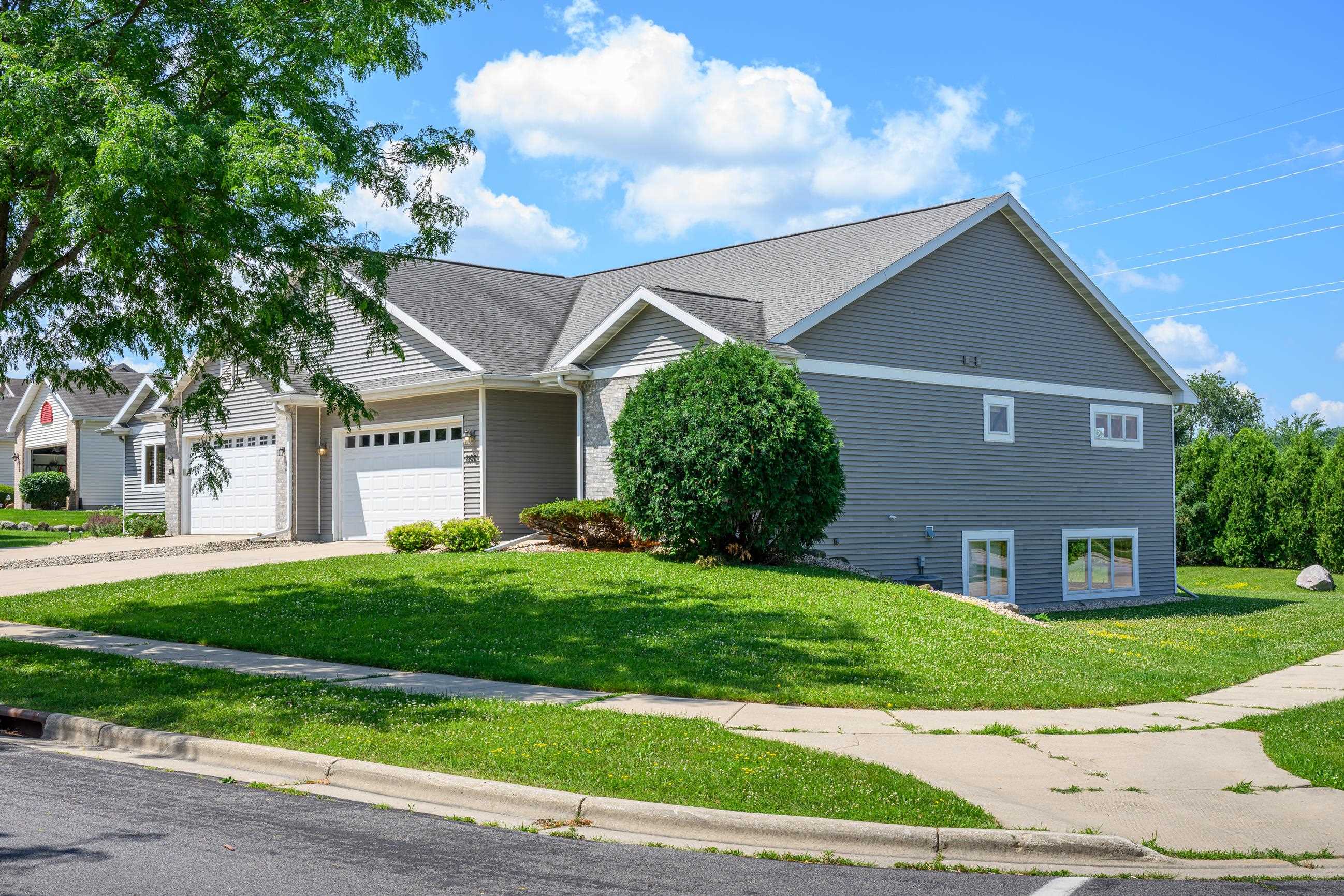 2102 Talc Trail Madison, WI 53719 - Photo 5 of 51