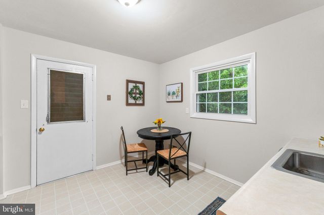 $700,000 | 14407 Butternut Court, Rockville, MD 20853