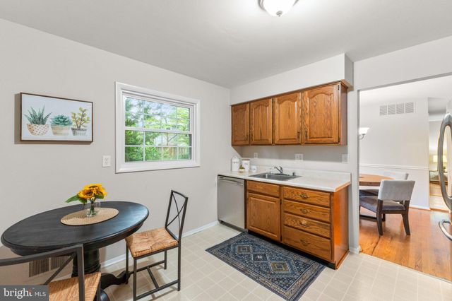 $700,000 | 14407 Butternut Court, Rockville, MD 20853