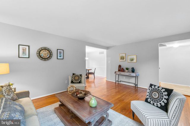 $700,000 | 14407 Butternut Court, Rockville, MD 20853