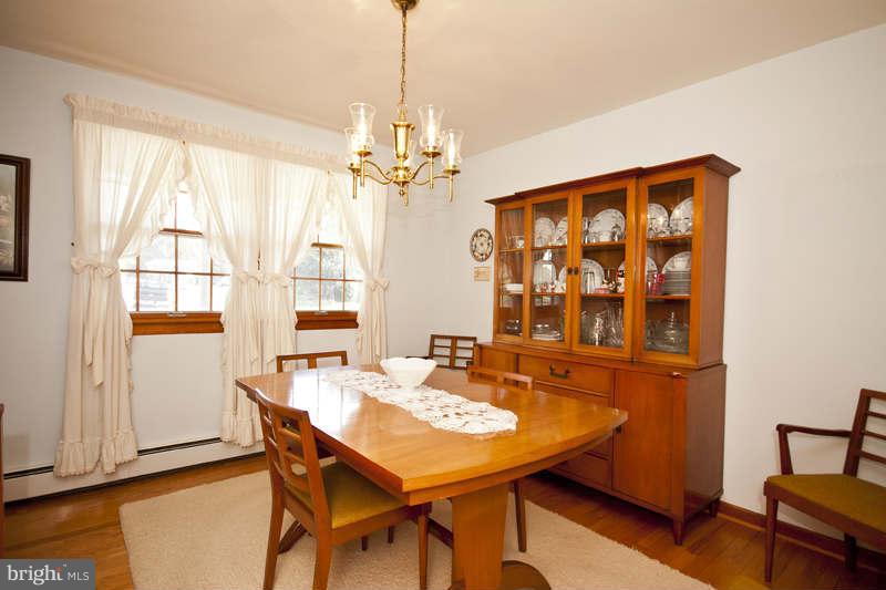 8206 Overmont Road Baltimore, MD 21234 - Photo 3 of 30 Dining Room