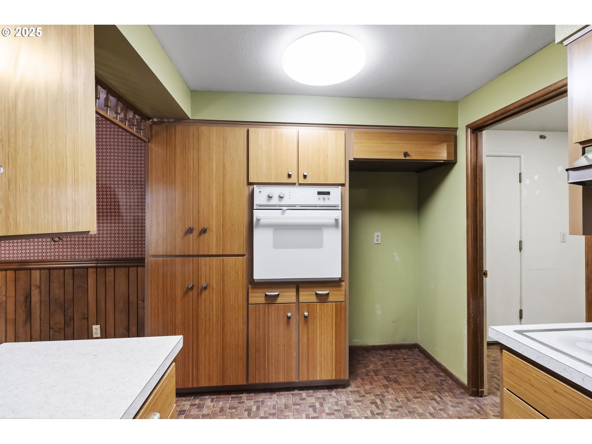 3284 Crocker Road Eugene, OR 97404 - Photo 10 of 47