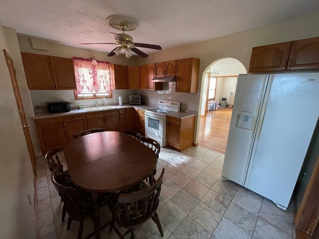 721 New Boston Road Fall River, MA 02720 - Photo 7 of 21 Gallery Image 7