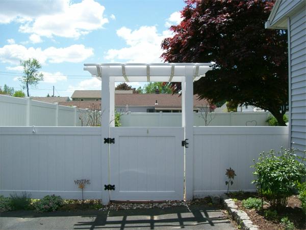 27 Meeting House Road Chicopee, MA 01013 - Photo 6 of 8 Gallery Image 6
