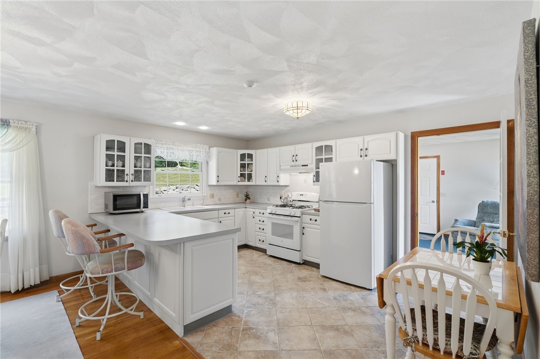 203 Tara Lane Woonsocket, RI 02895 - Photo 16 of 45