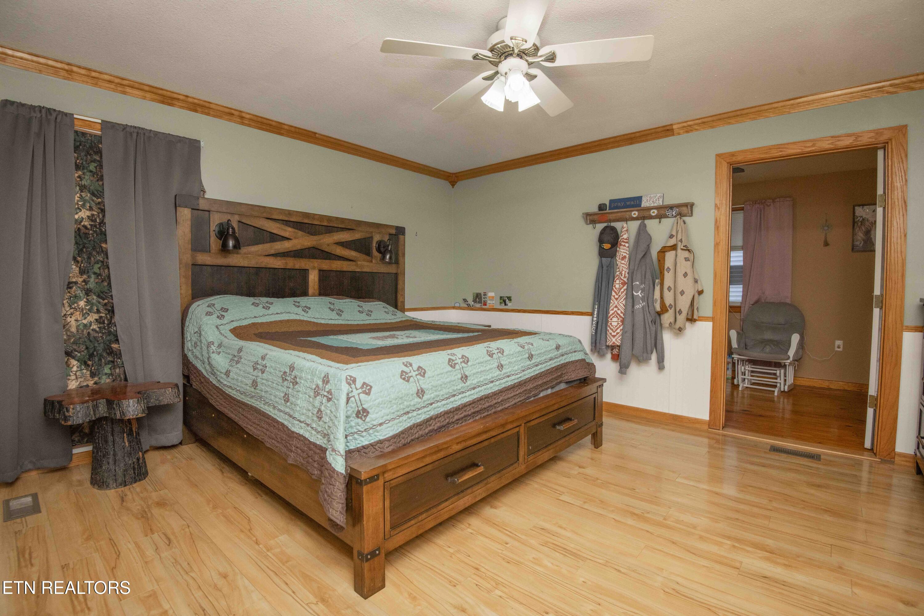 106 County Road 189 Decatur, TN 37322 - Photo 14 of 57 master bed 4_1