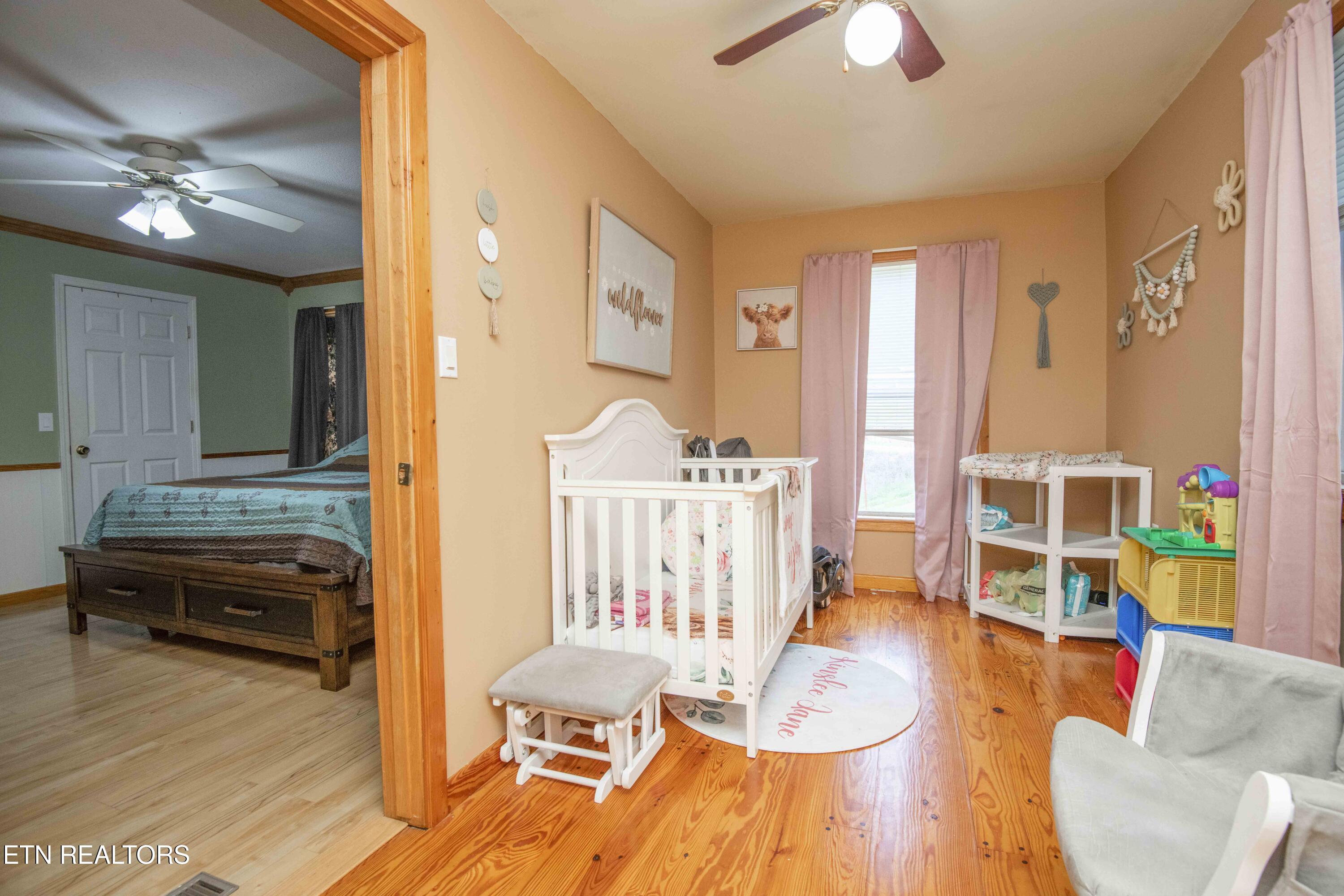 106 County Road 189 Decatur, TN 37322 - Photo 19 of 57 master bed 3_1