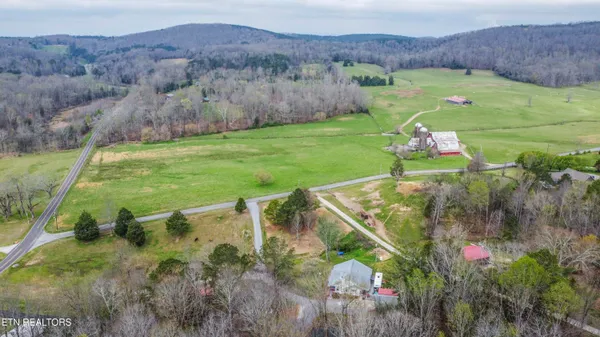 $515,000 | 106 County Road 189, Decatur, TN 37322