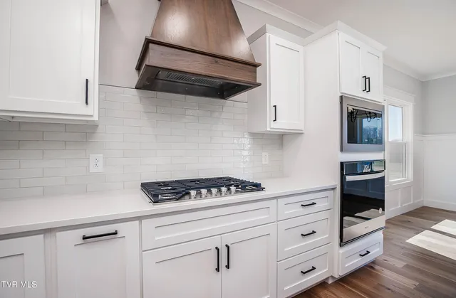 $849,000 | 294 River Pointe Drive, Greeneville, TN 37743