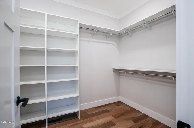 $849,000 | 294 River Pointe Drive, Greeneville, TN 37743