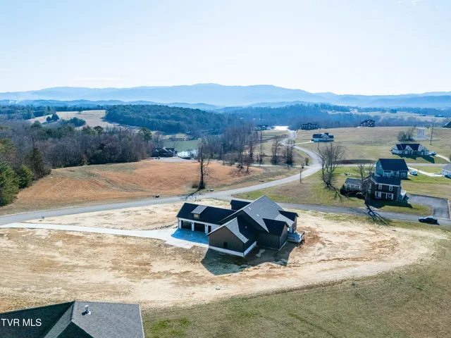 $849,000 | 294 River Pointe Drive, Greeneville, TN 37743