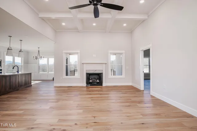 $849,000 | 294 River Pointe Drive, Greeneville, TN 37743