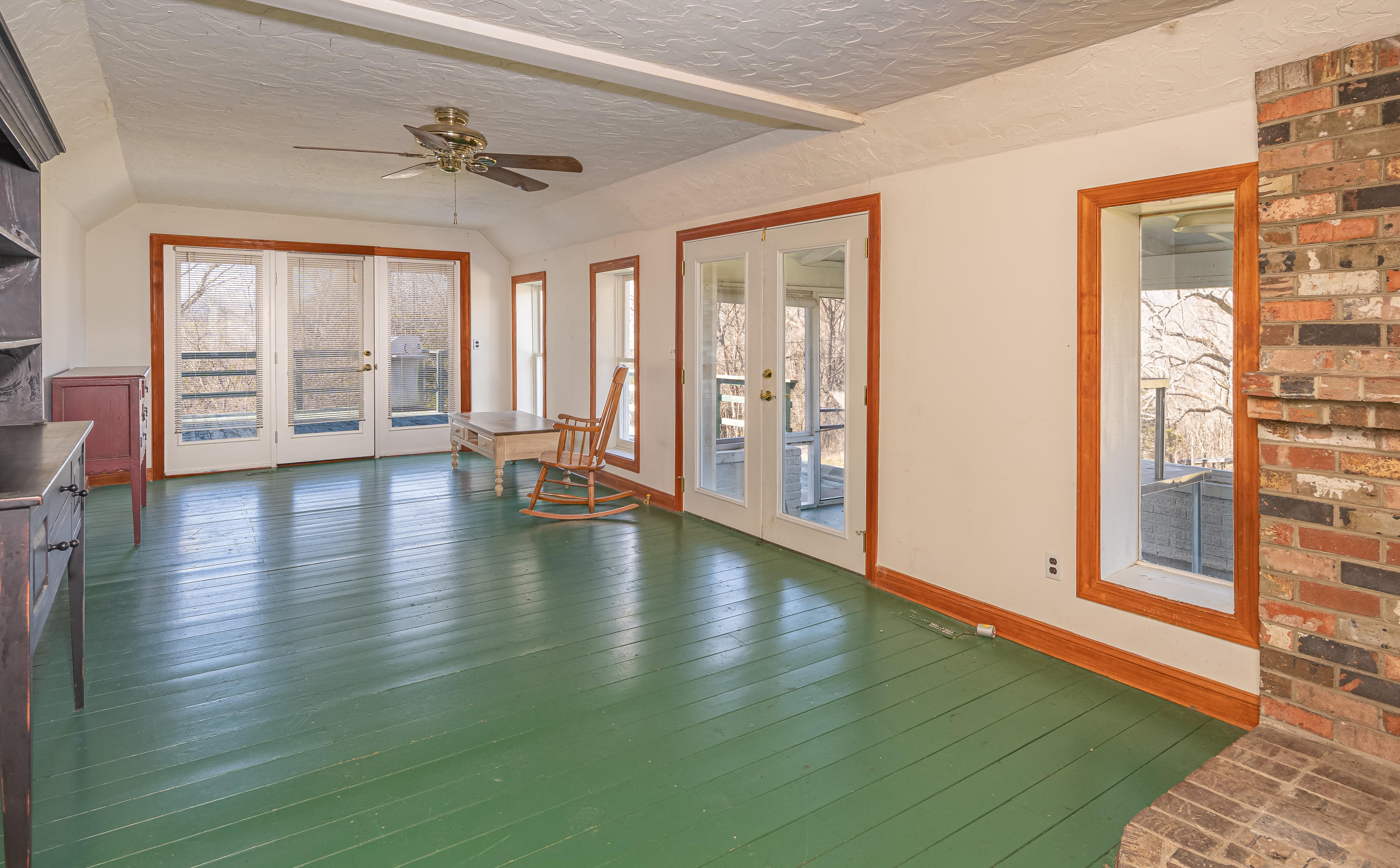 3086 Country Club Road Troutville, VA 24175 - Photo 14 of 39 Sun Room