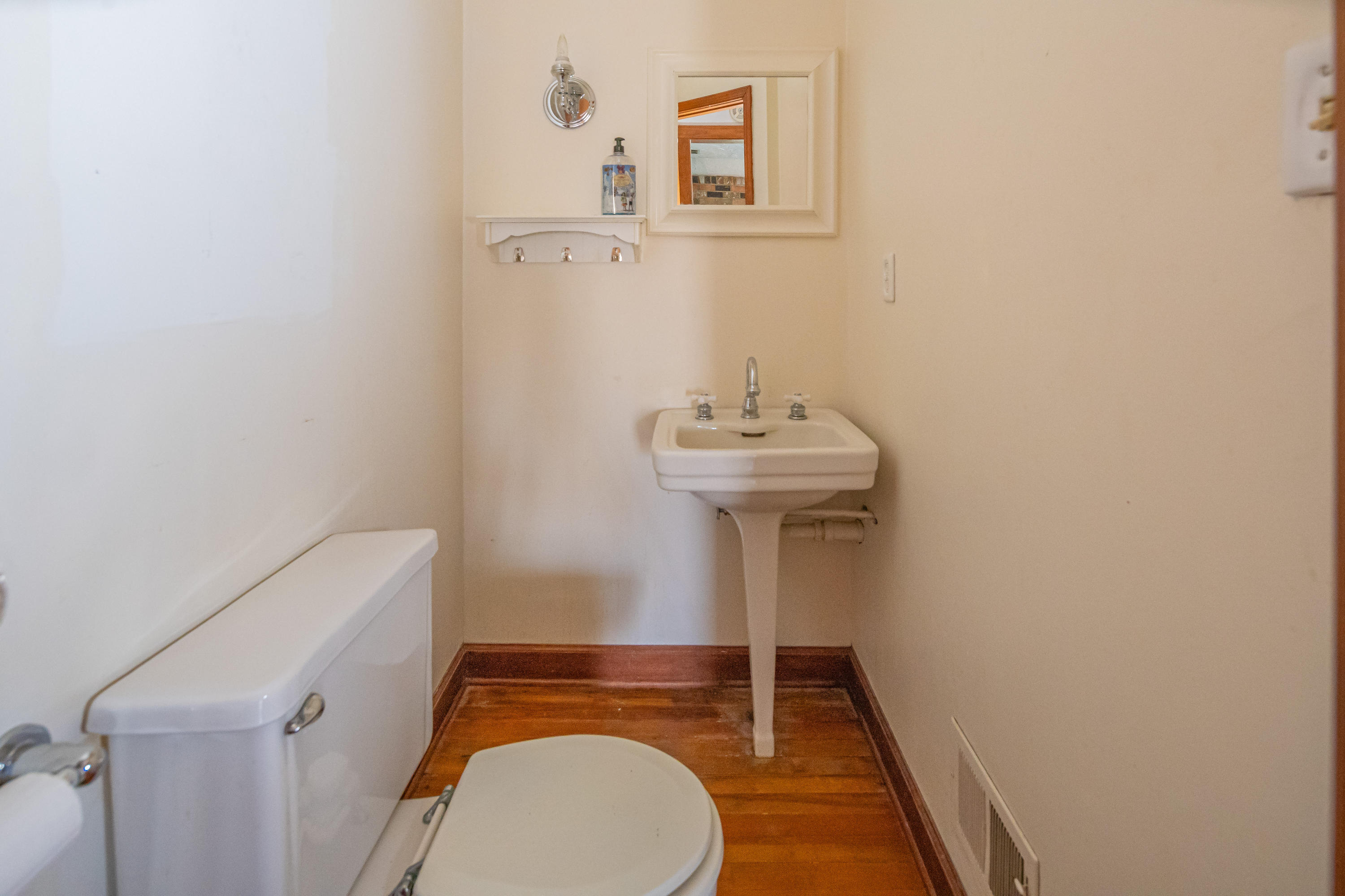3086 Country Club Road Troutville, VA 24175 - Photo 15 of 39 Entry Level Half Bath