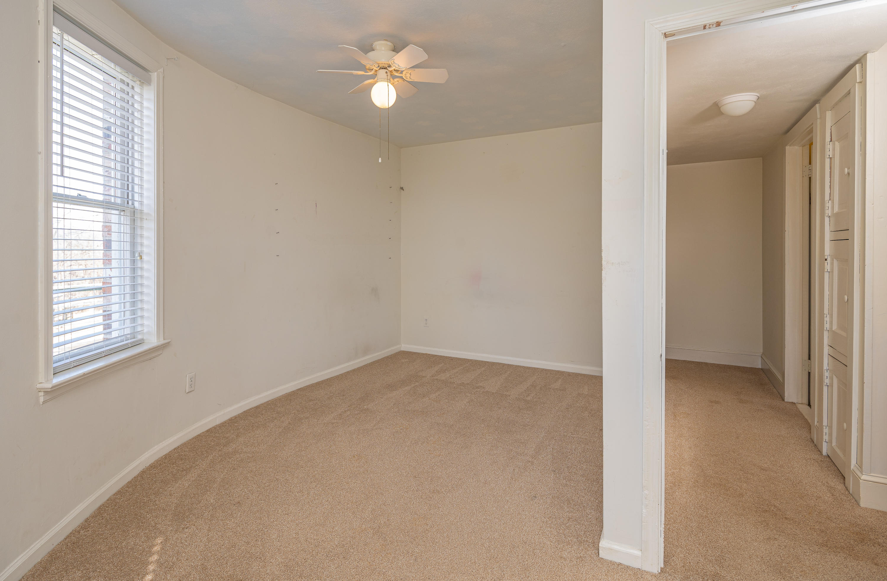 3086 Country Club Road Troutville, VA 24175 - Photo 19 of 39 Entry Level Bedroom