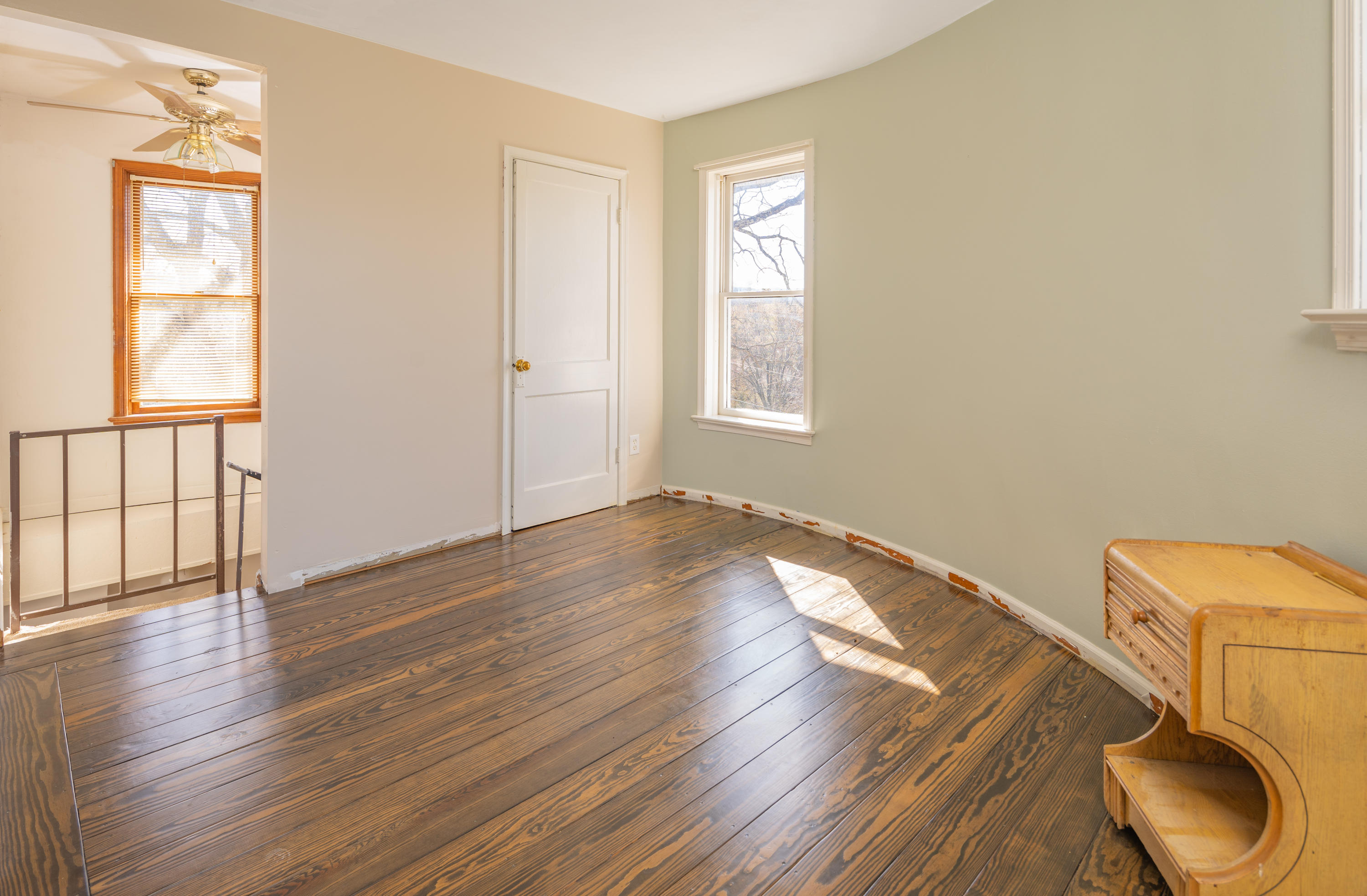 3086 Country Club Road Troutville, VA 24175 - Photo 21 of 39 Upper Level Bedroom