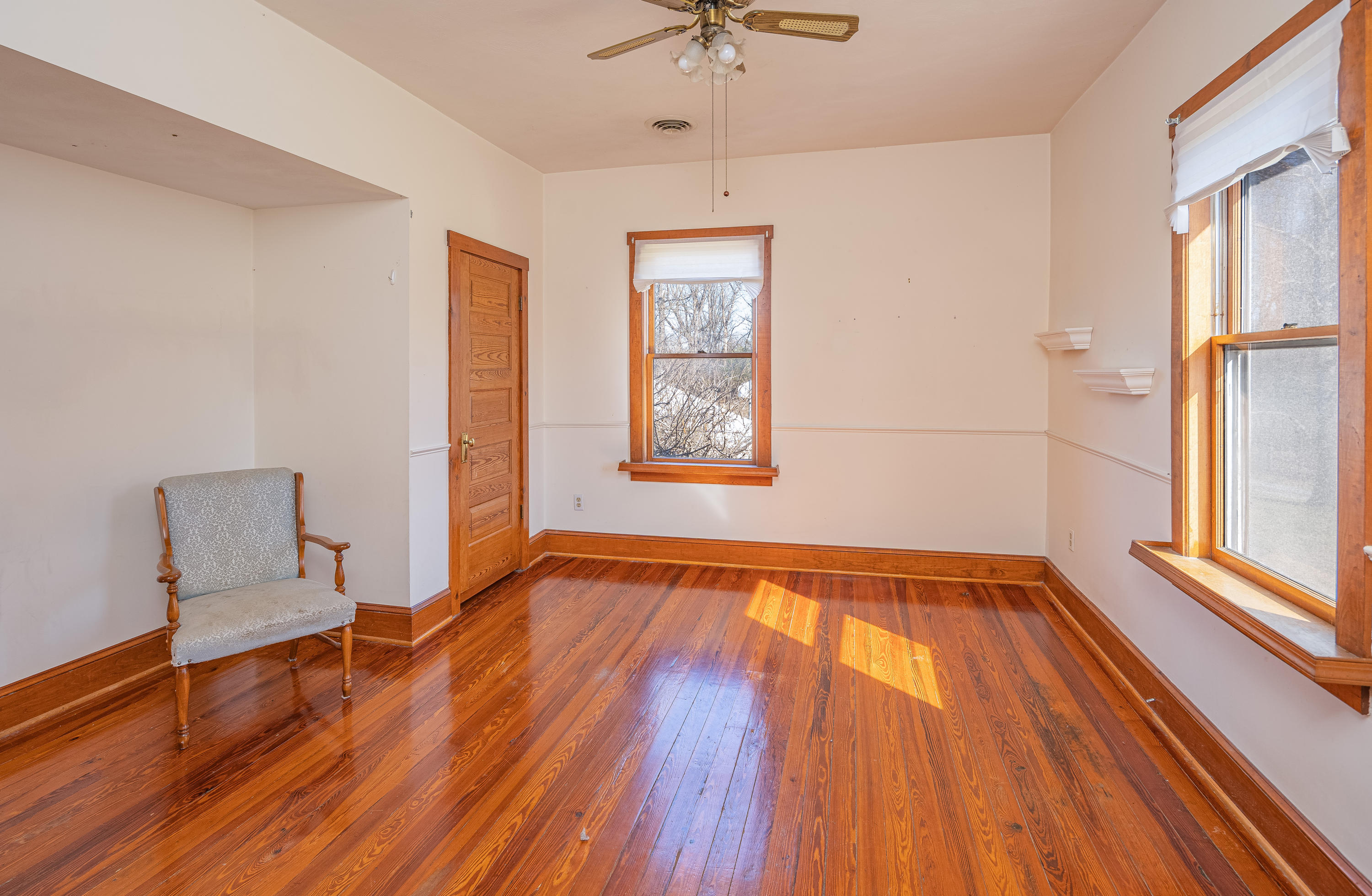 3086 Country Club Road Troutville, VA 24175 - Photo 24 of 39 Upper Level Bedroom 3