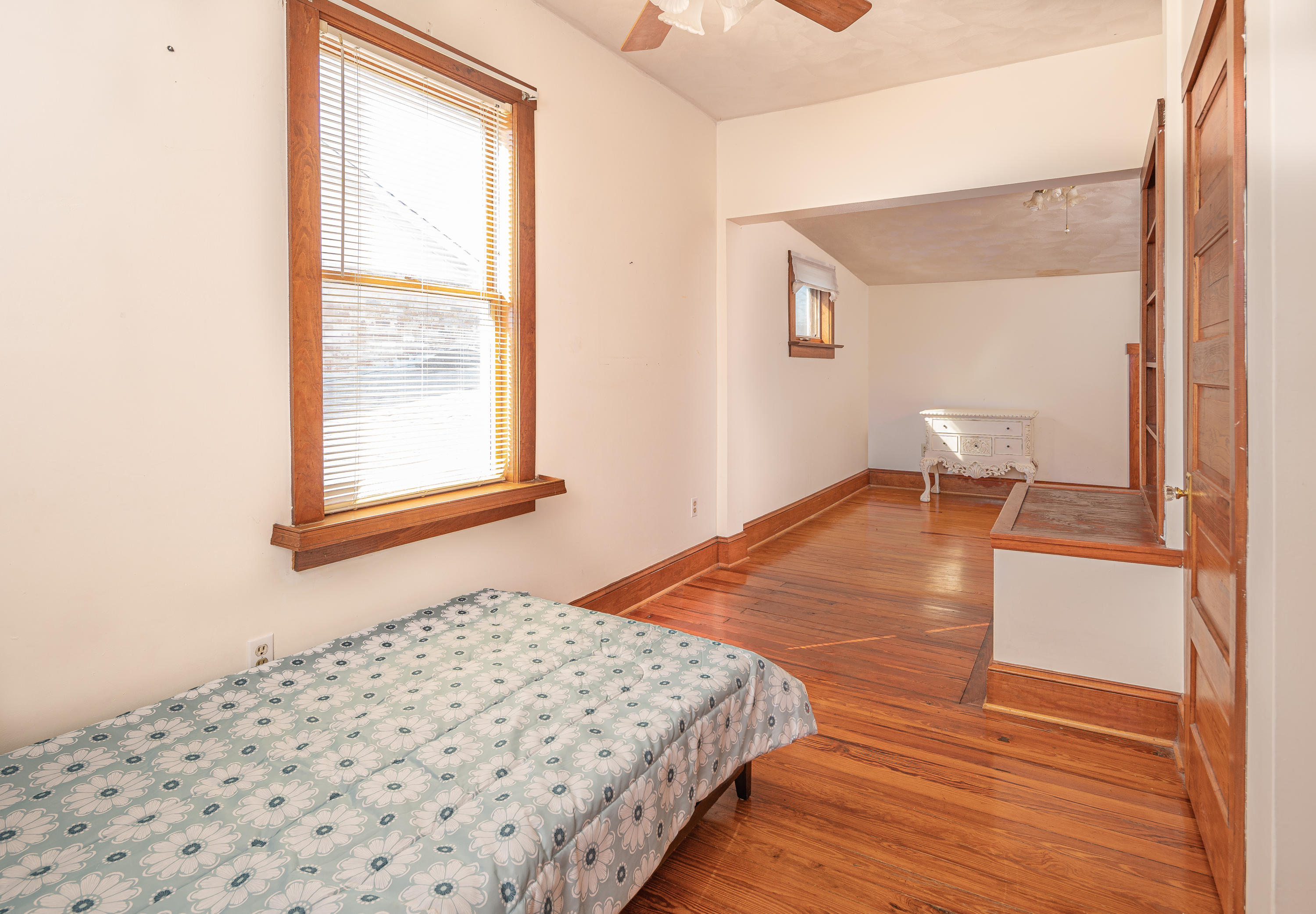 3086 Country Club Road Troutville, VA 24175 - Photo 28 of 39 Upper Level Bedroom 4
