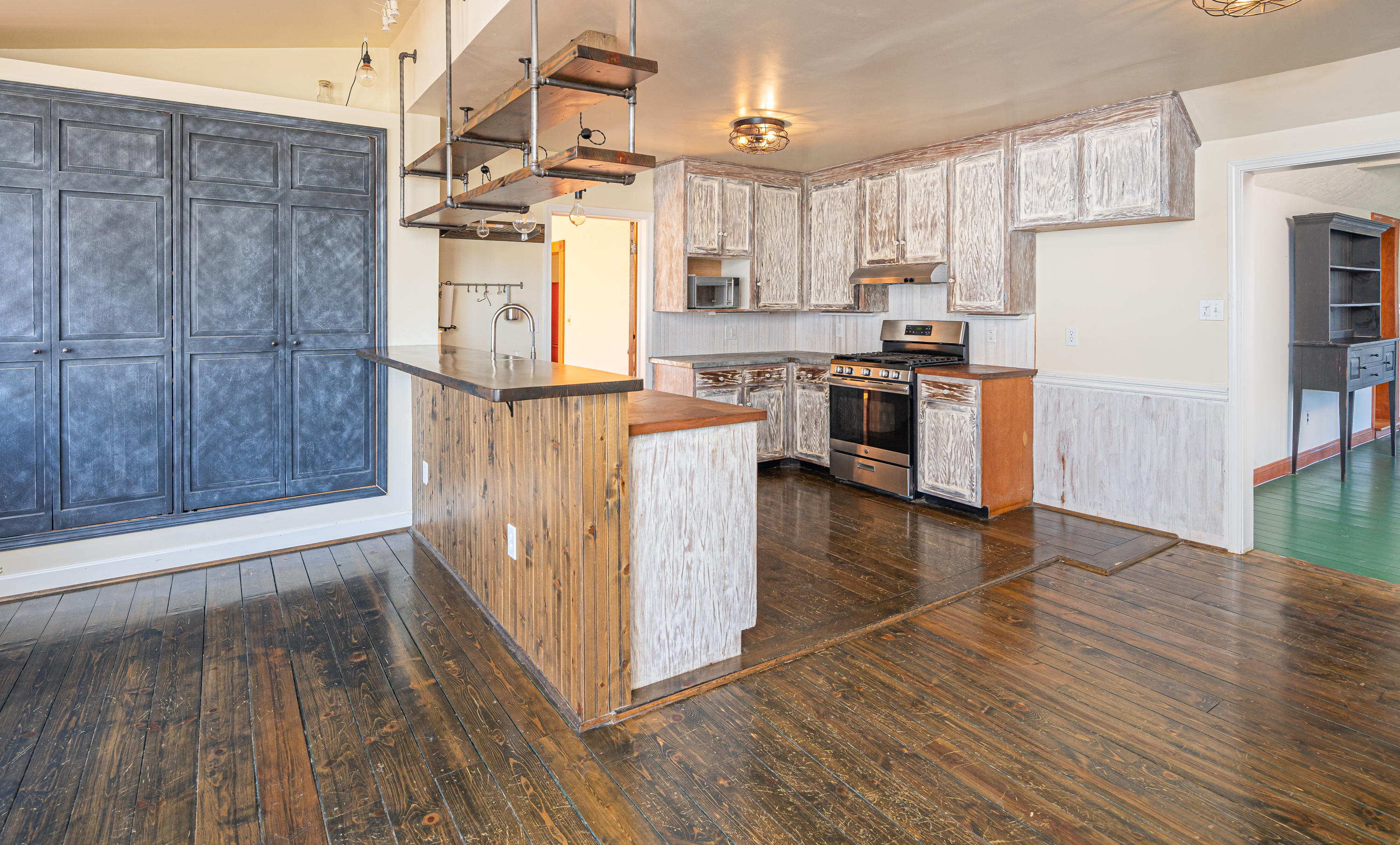 3086 Country Club Road Troutville, VA 24175 - Photo 9 of 39 Kitchen