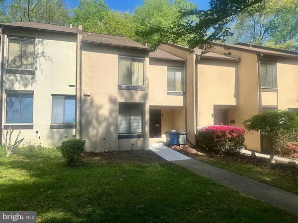 $3,195 | 2366 Soft Wind Court, Reston, VA 20191