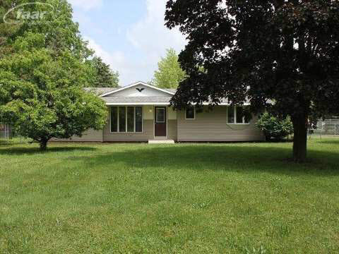 10184 North Clio Road Clio, MI 48420 - Photo 4 of 66 20403918-3.JPG