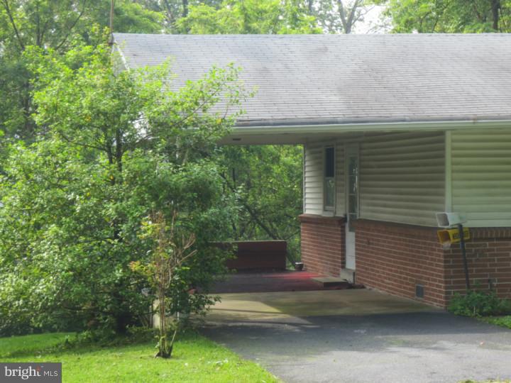 1916 Hill Road Reading, PA 19602 - Photo 8 of 11 Exterior