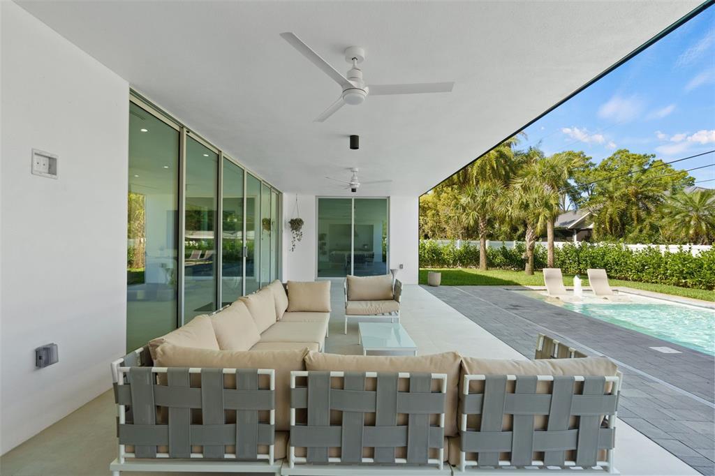 1304 Indian Rocks Road Belleair, FL 33756 - Photo 21 of 81 Gallery Image 21