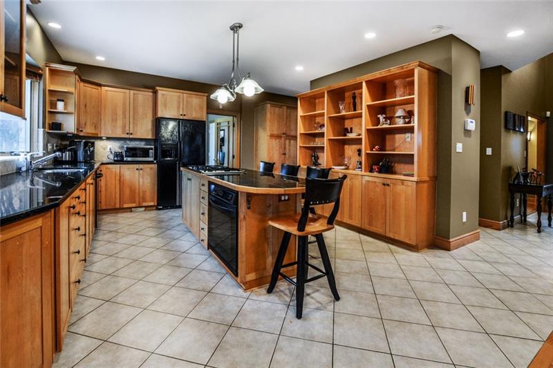 186 Davidson Road Mars, PA 16046 - Photo 5 of 25